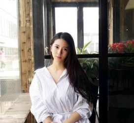 大丰女友兼职模特的小说(女友兼职模特的小说保举)