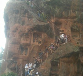 大丰乐山旅游攻略(乐山旅游攻略自由行路线推荐)