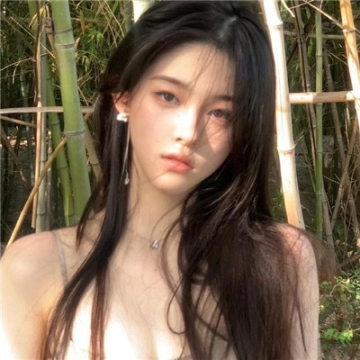 大丰与商务伴游共进晚餐，愉快的营业会谈起头了