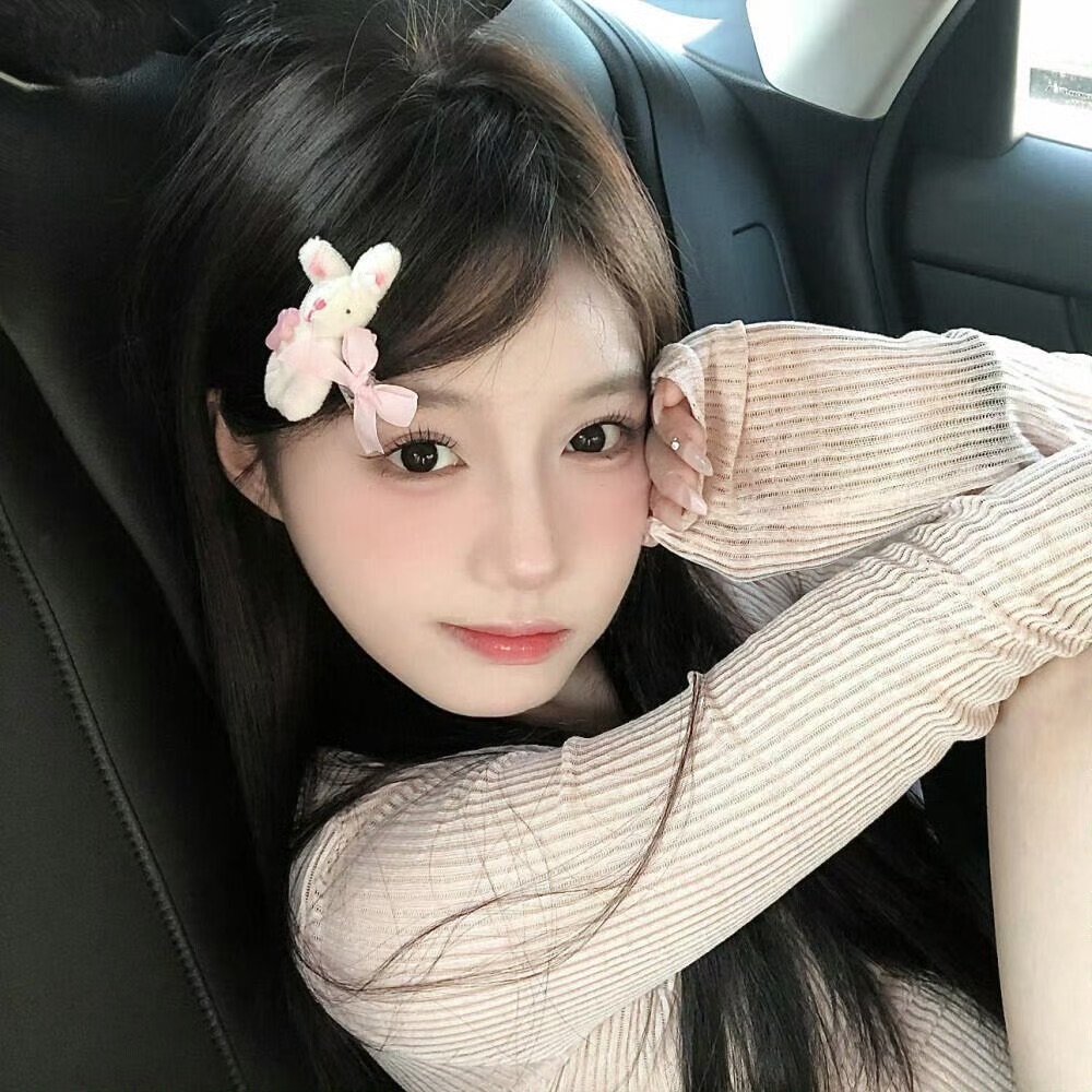 大丰伴游女生沈欣白的资料