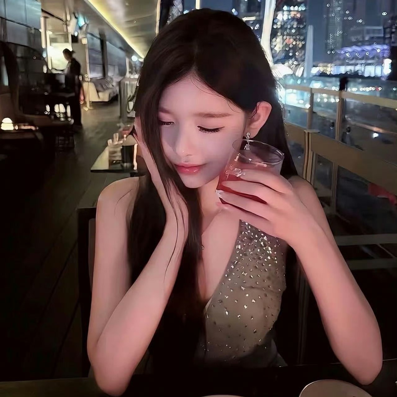 大丰伴游女生夏语冰的资料