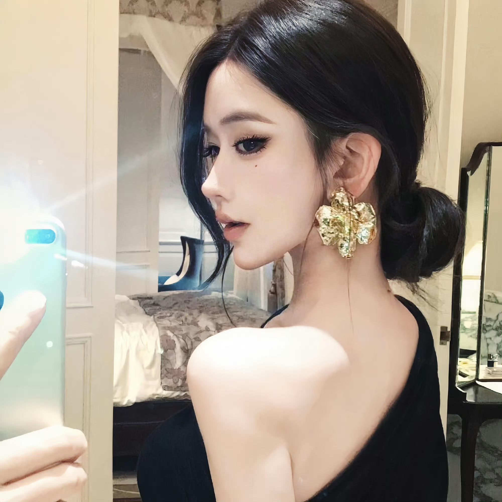 大丰伴游女生靖骊萍的资料