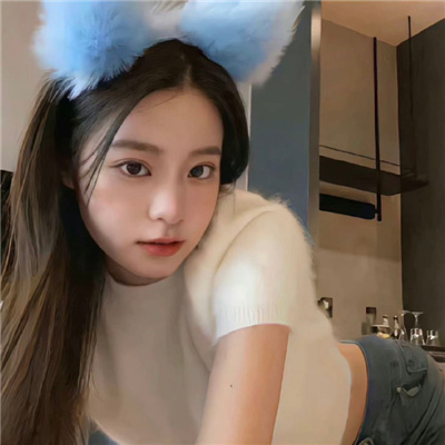 大丰伴游女生苦霞辉