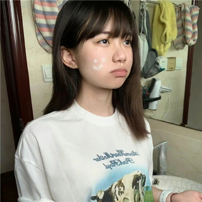 大丰伴游女生邝易云