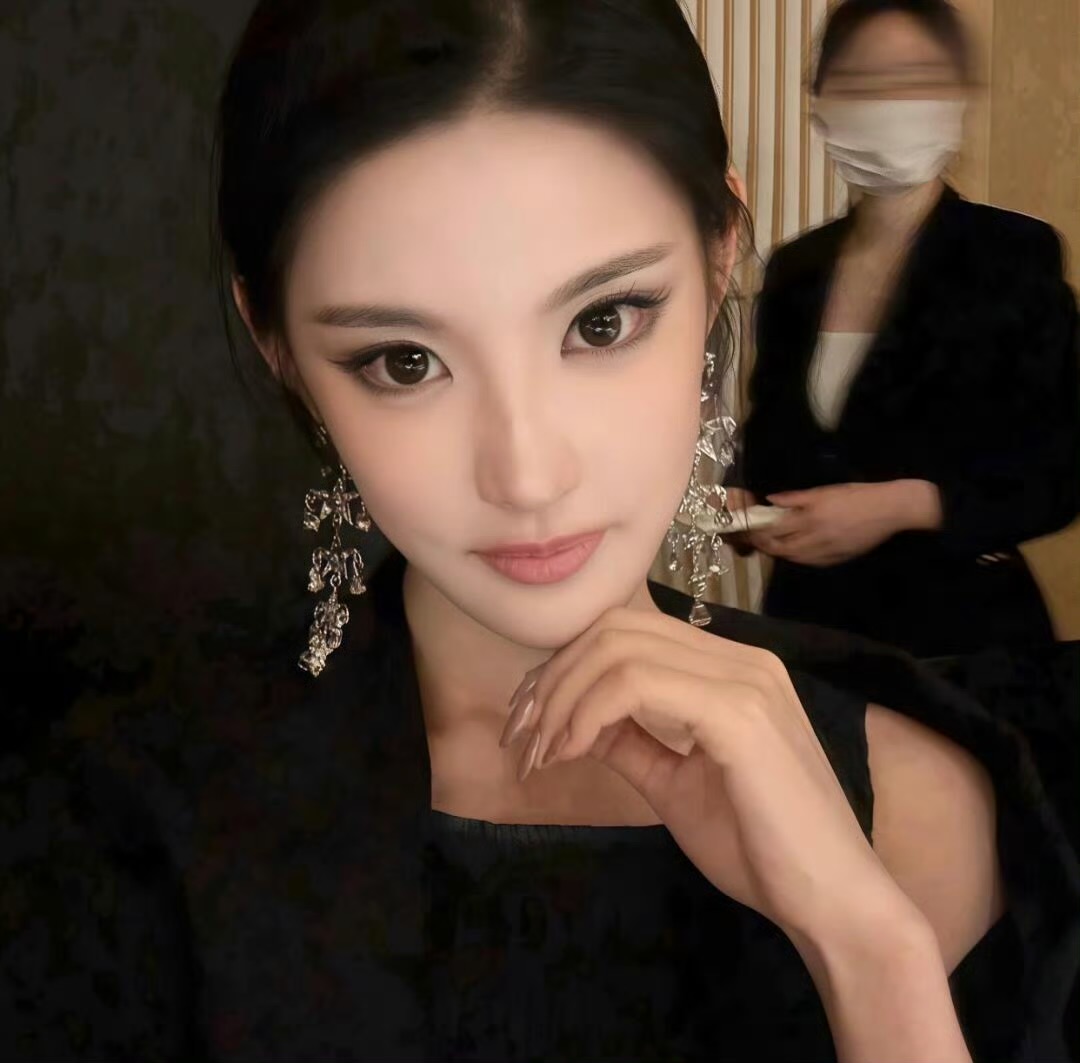 大丰伴游女生 | Isabella Chen的资料